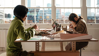 MAZDA LANCEERT ‘CRAFT JOURNEYS’, EEN SERIE DIE AMBACHTSKUNST ONDERZOEKT DOOR SAMENWERKING TUSSEN MEESTER EN GEZEL