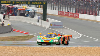 MAZDA 787B KEERT TERUG NAAR HET CIRCUIT DE LA SARTHE