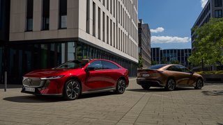MAZDA INTRODUCEERT SPECIALE BUSINESS EDITIONS VOOR DE MAZDA6e