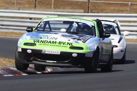 MOOIE COMEBACK MARCEL DEKKER IN CONRAD MAZDA MaX5 CUP TIJDENS SRW OP CIRCUIT ZANDVOORT