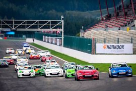 ZWARE CRASH ZORGT VOOR VROEGTIJDIG EINDE RACES MAZDA MX-5 CUP OP CIRCUIT VAN SPA
