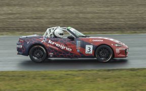 TOINE KREIJNE NIEUWE LEIDER MAZDA MX-5 CUP