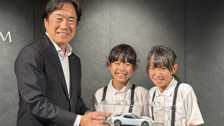 MAZDA MUSEUM VIERT 2 MILJOEN BEZOEKERS